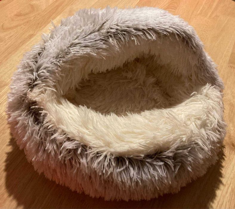 Домик для щенков и котиков до (4кг/6кг).