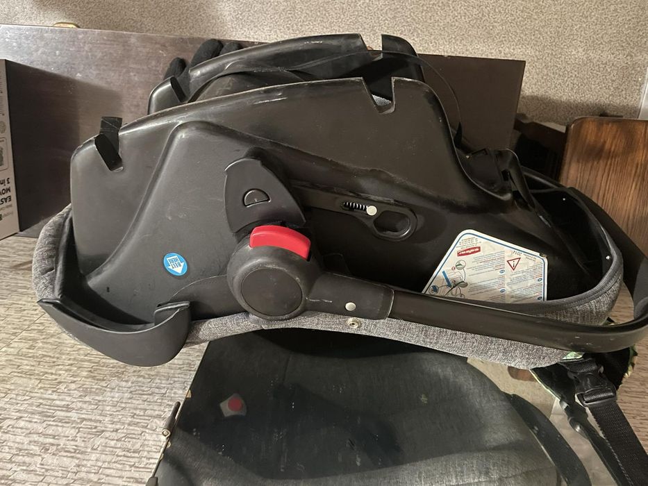 Автокрісло-переноска