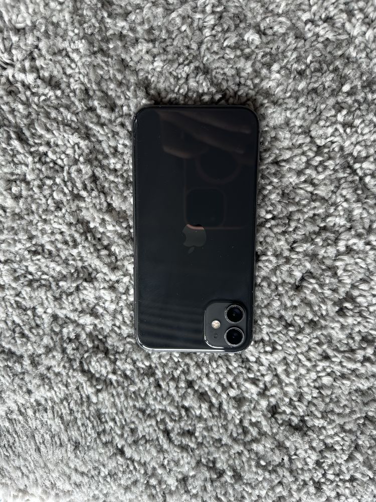 Iphone 11 на 64 gb.