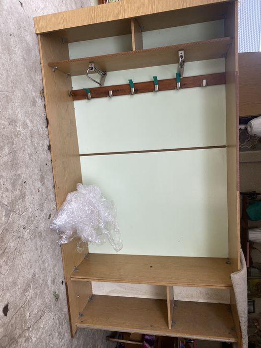 Шафа розсувна в коридор або в кімнату