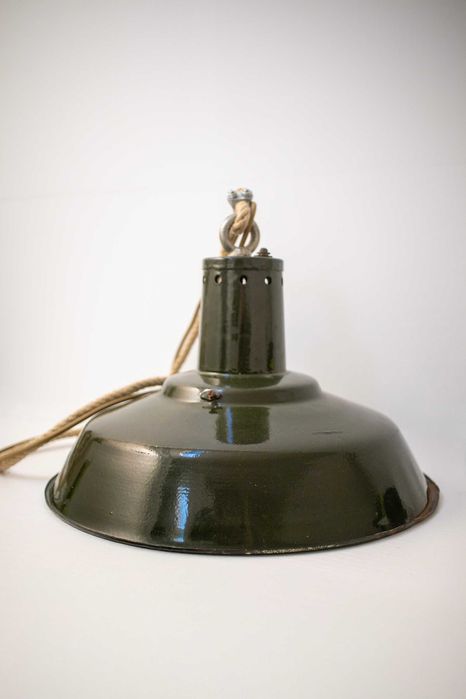 Candeeiro Vintage Industrial dos anos 40 a 60