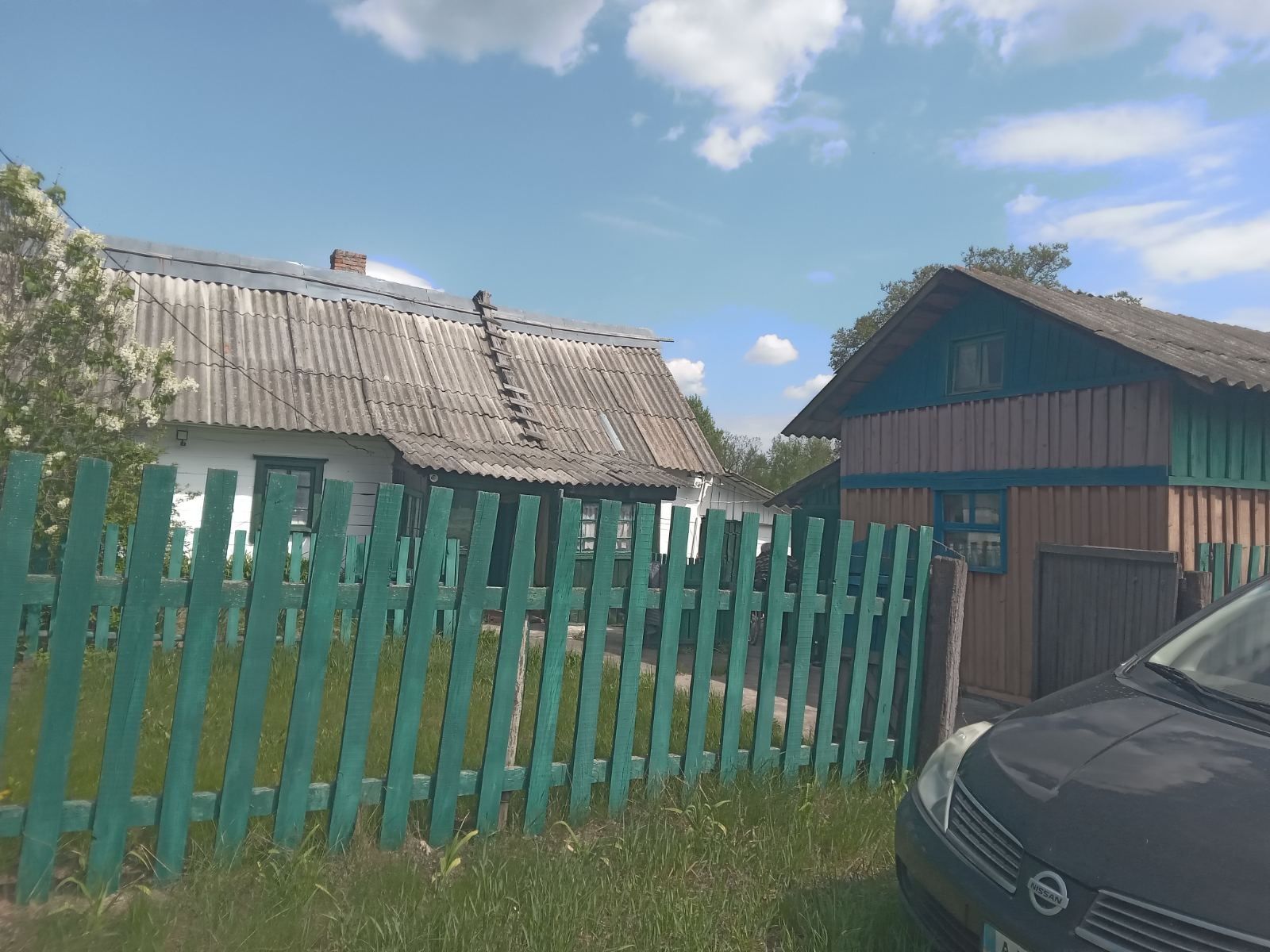 Будинок під дачу чи екоугіддя