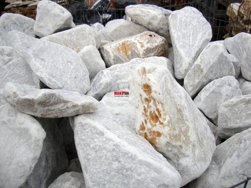 Głazy bianco carrara, kamień dekoracyjny