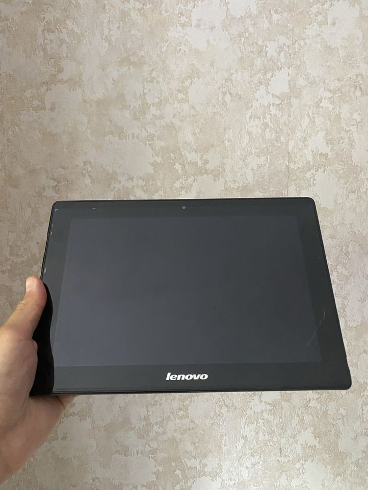 планшет Lenovo Tab