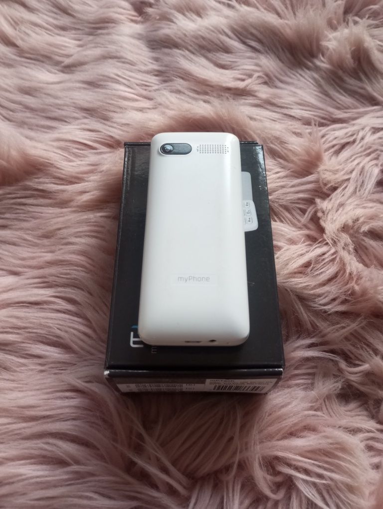 Telefon z klawiaturą