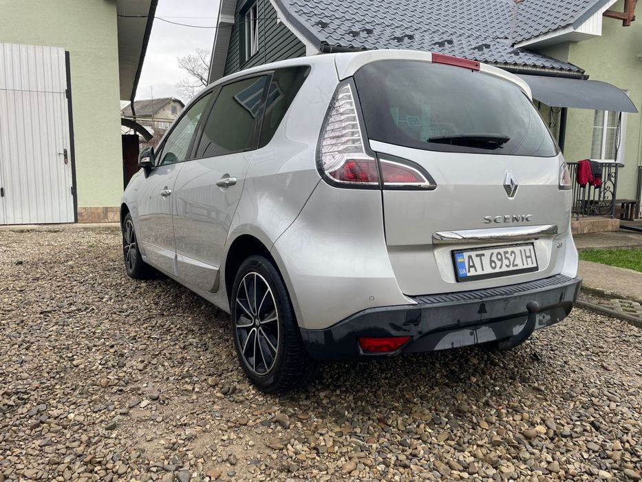 Автомобіль Renault Megane Scenic