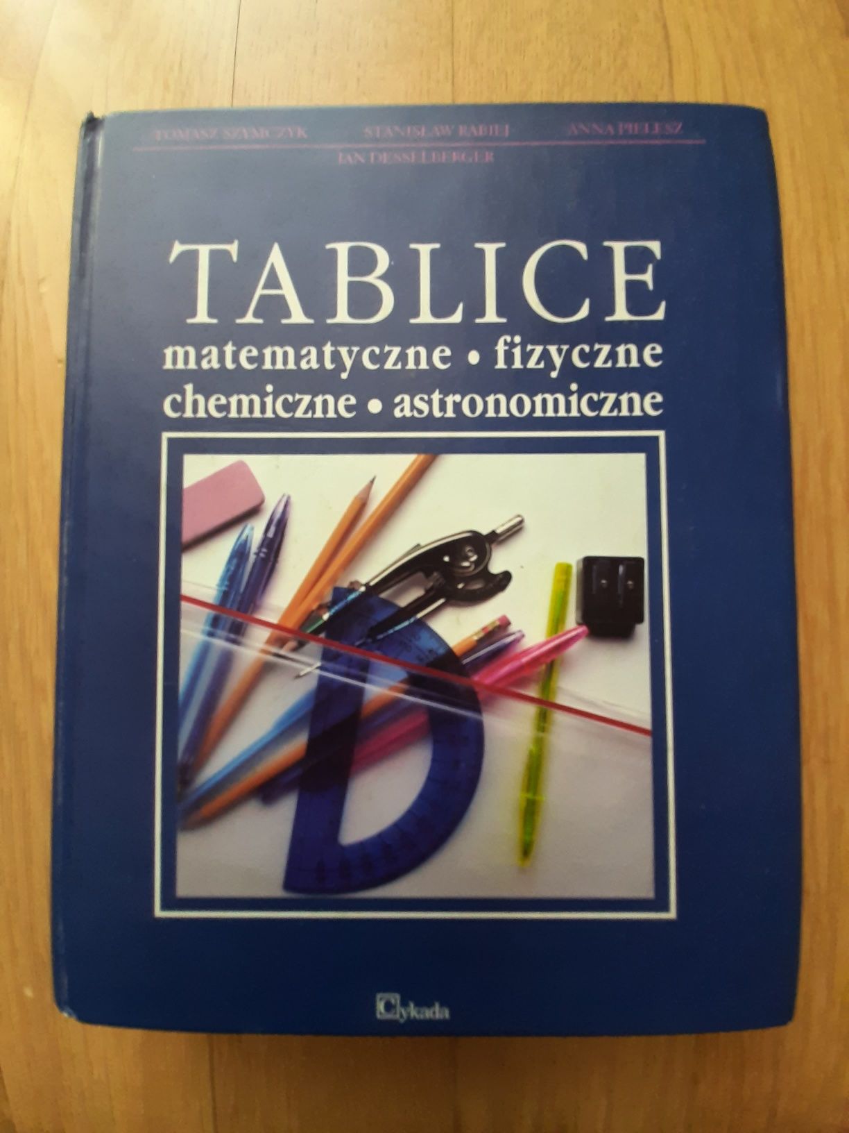 Tablice matematyczne, fizyczne, chemiczne, astronomiiczne (BSZPG)