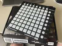 Novation Launchpad mini mk2