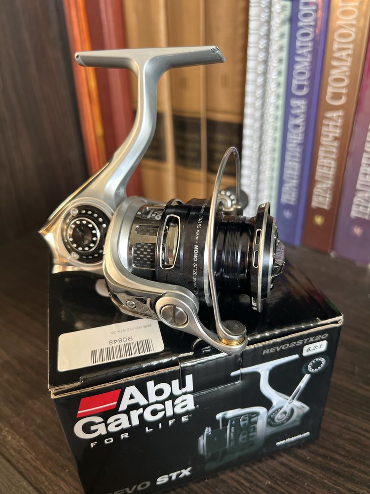 Abu Garcia Revo STX 20