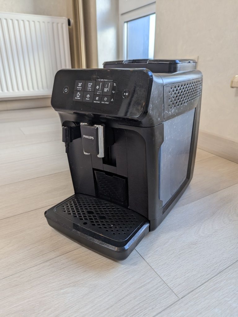 Кавомашина, кавоварка Philips ep 2220/10 series 2200