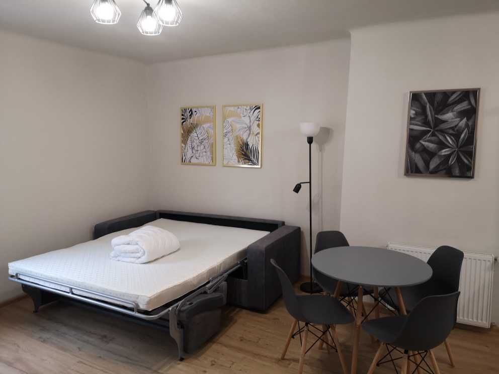 Studio w ścisłym centrum przy Wyszyńskiego przy Katedrze