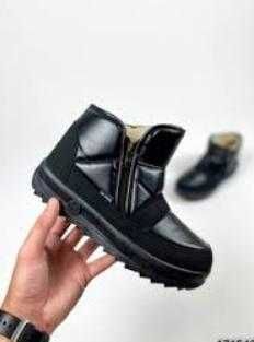 Дутики жіночі укорочені на хутрі