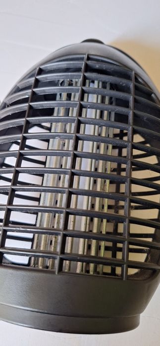 Lampa przeciw komarowa