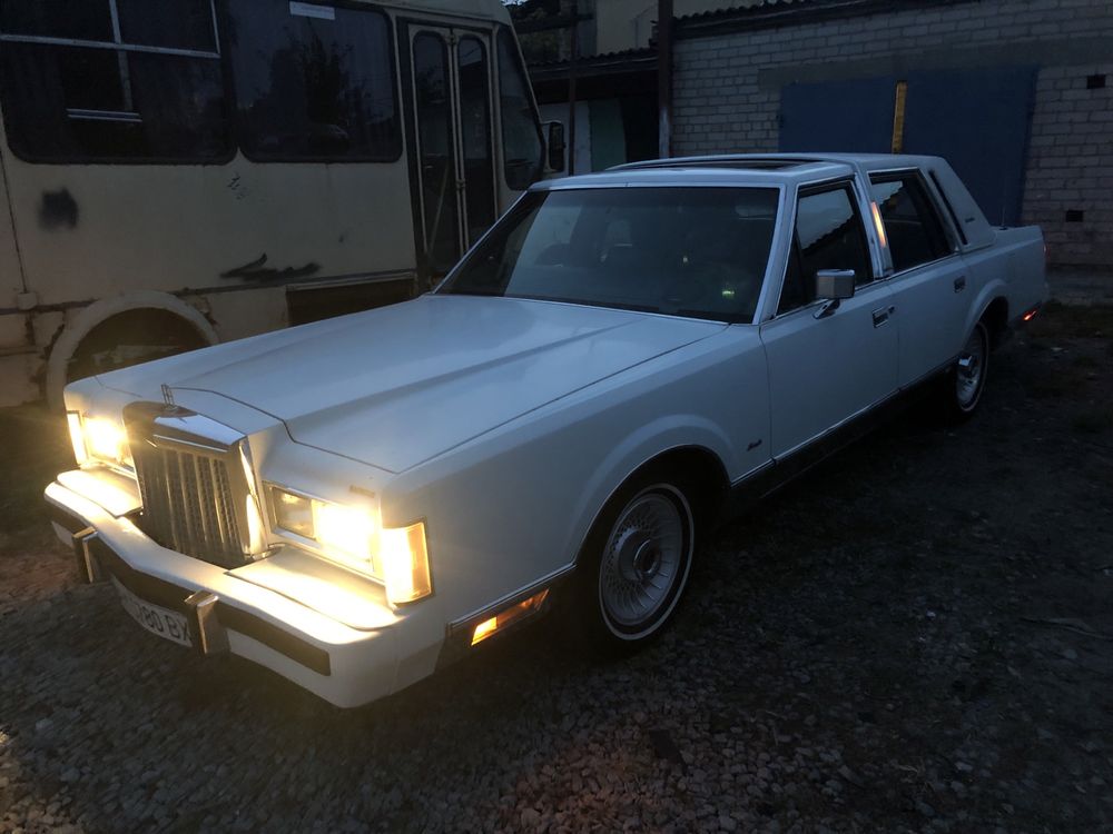 Lincoln Town Car 1 продажа аренда для сьемок