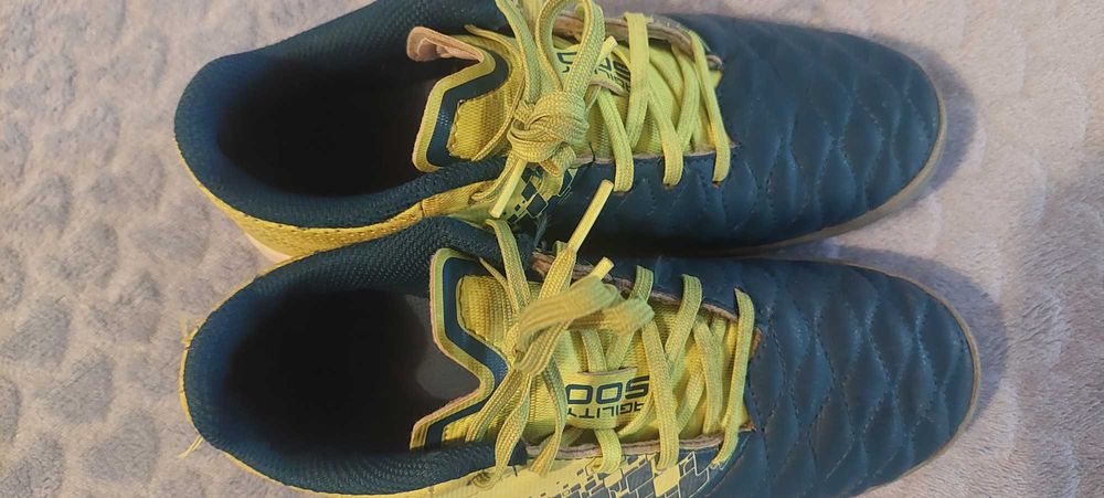 Chuteiras Kipsta Agility 500