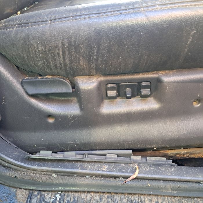 Fotele jeep grand cherokee xj