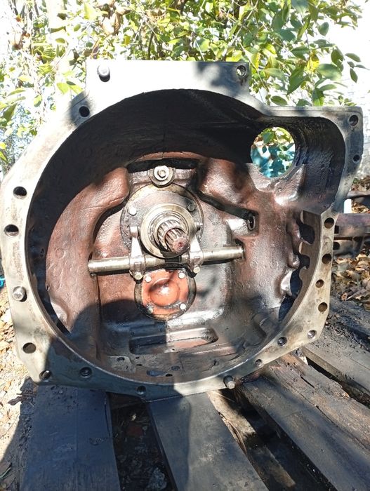 Продам промежутка трактора МТЗ-80 82