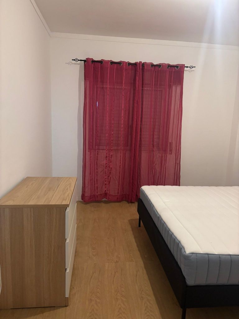 Quarto em ótimas condições