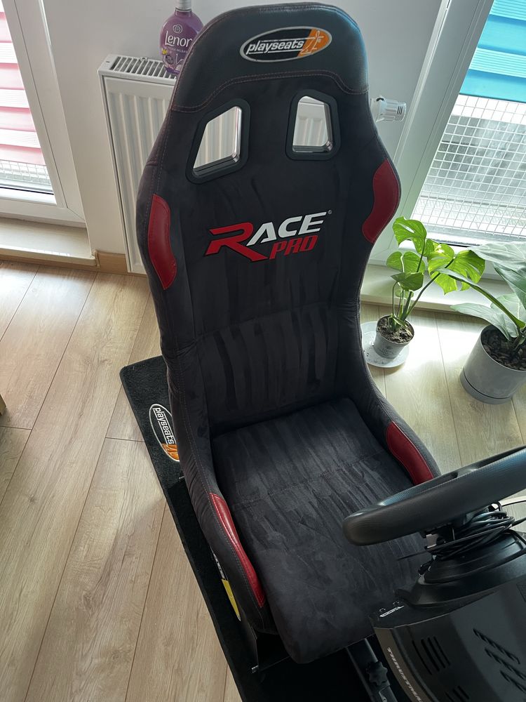 Playseats + Kierownica thrustmaster t300 gt rs