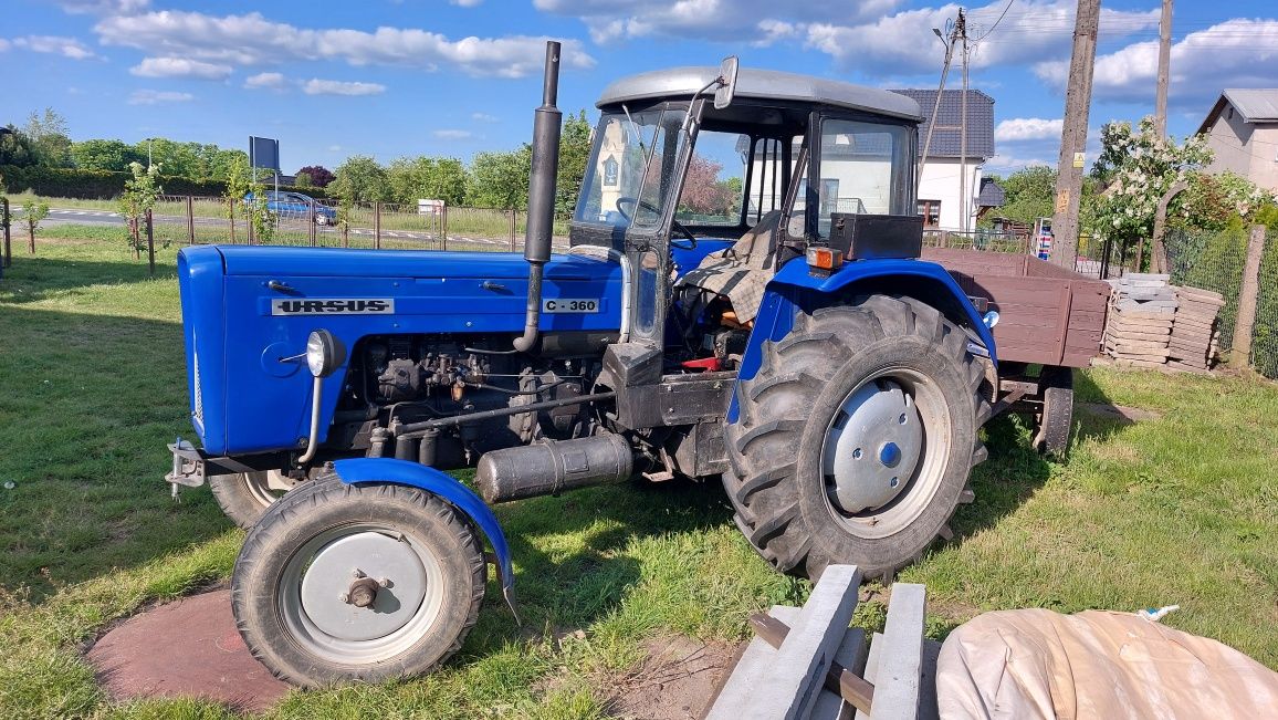 Ciągnik traktor C-360 C-355 plus przyczepa