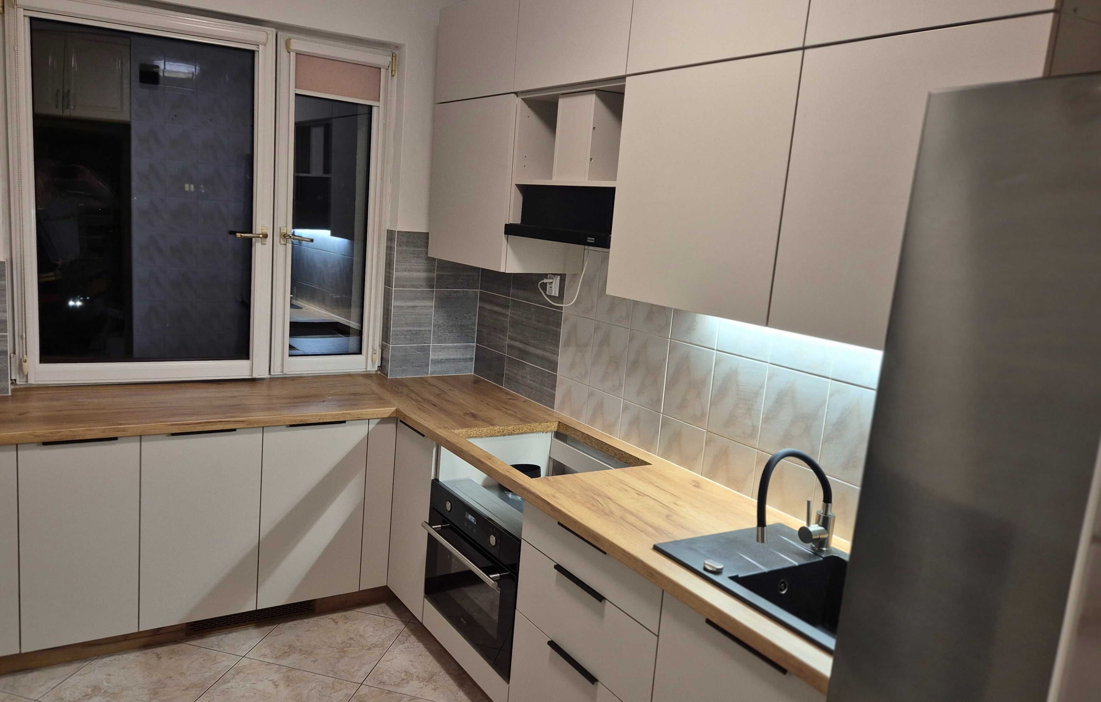 Składanie Montaż Skręcanie Mebli Kuchennych Systemowych Hotelowych