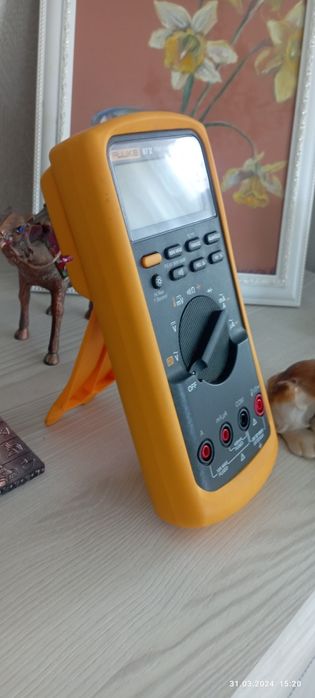 Цифровой мультиметр Flike 87V . Может обмен на инверторный генератор,