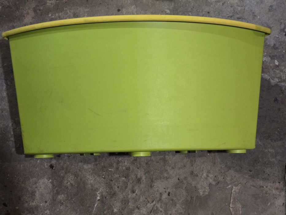 Pojemnik-ławeczka  na zabawki