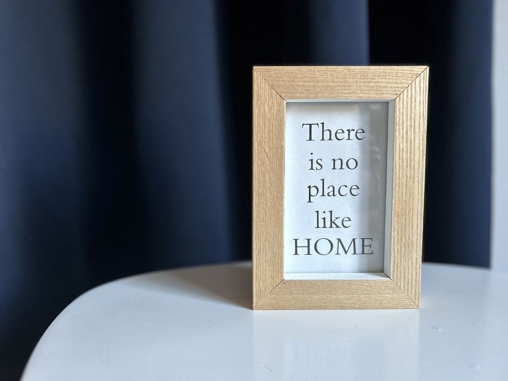 ramka dekoracyjna drewniana NO PLACE LIKE HOME jak IKEA 12x17 cm NOWA