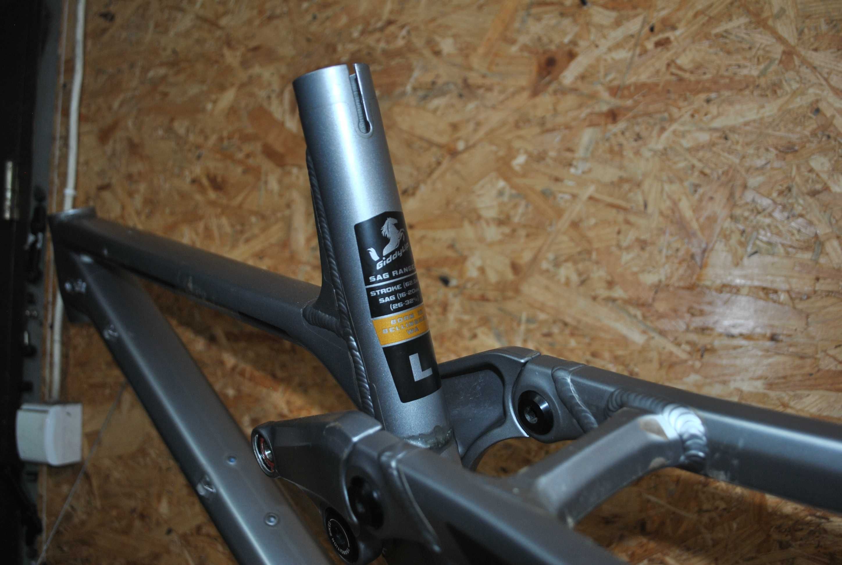 Rama Enduro 29 Transition Sentinel  full MTB rozmiar L