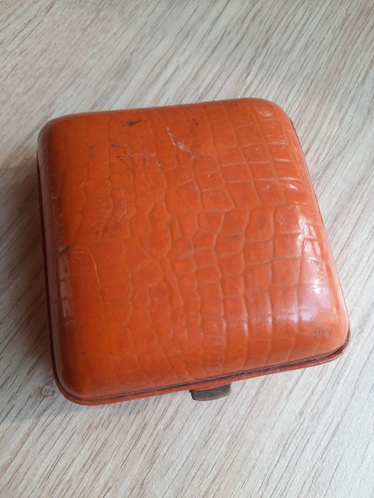 Дорожний годинник Coral