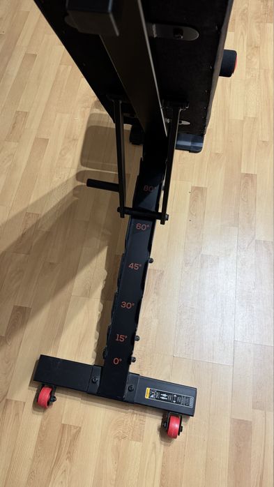 Ławka do treningu siłowego Corength Bench 900 firmy Decathlon