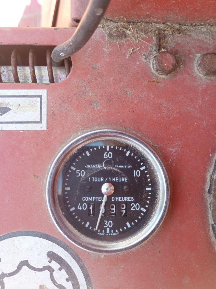 Продам зернозбиральний комбайн Massey Ferguson 307