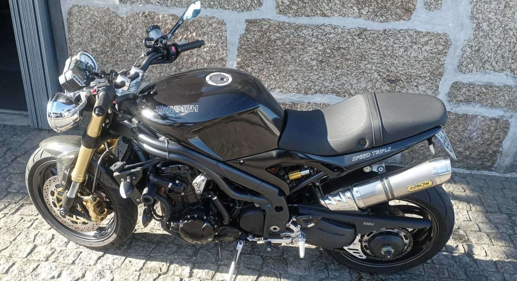 Triumph Speed Triple 1050 - 07