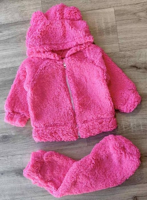 Костюм для дівчинки