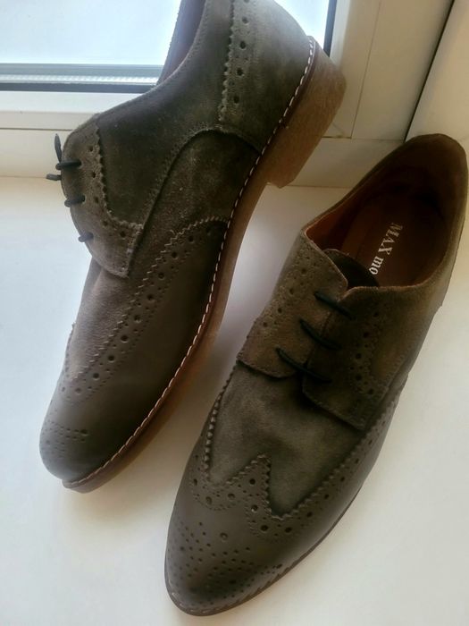 Нові, натуральні замшеві броги, туфлі з перфорацією, 40 розміру,