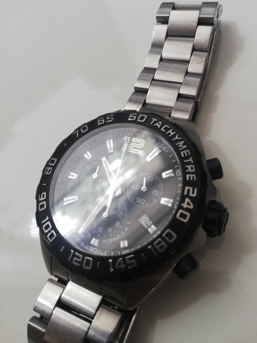 Relógio TAG HEUER Formula 1
Chronograph (Homem)