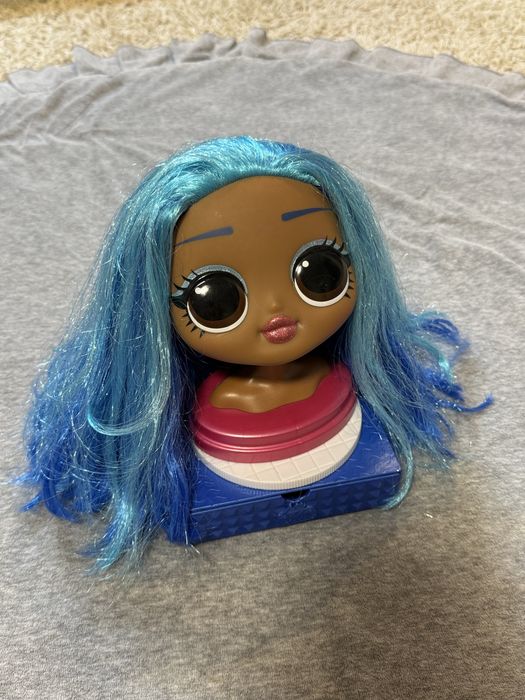 Голова-Манекен для зачісок LOL OMG surprise Styling Head Miss