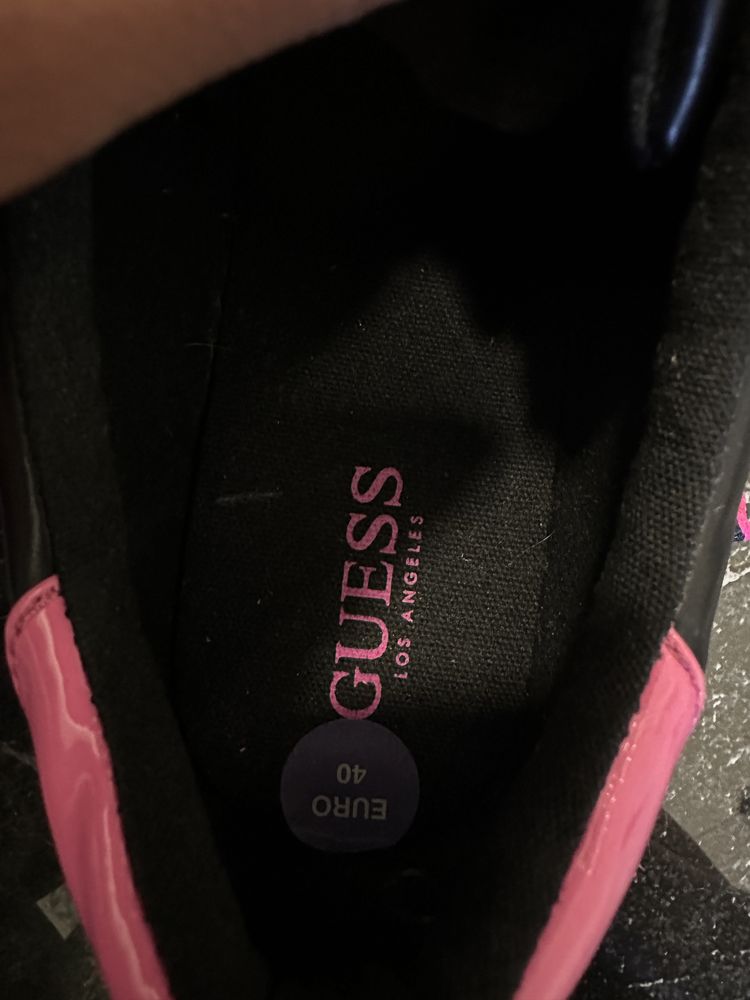 Buty Guess 40 piekne