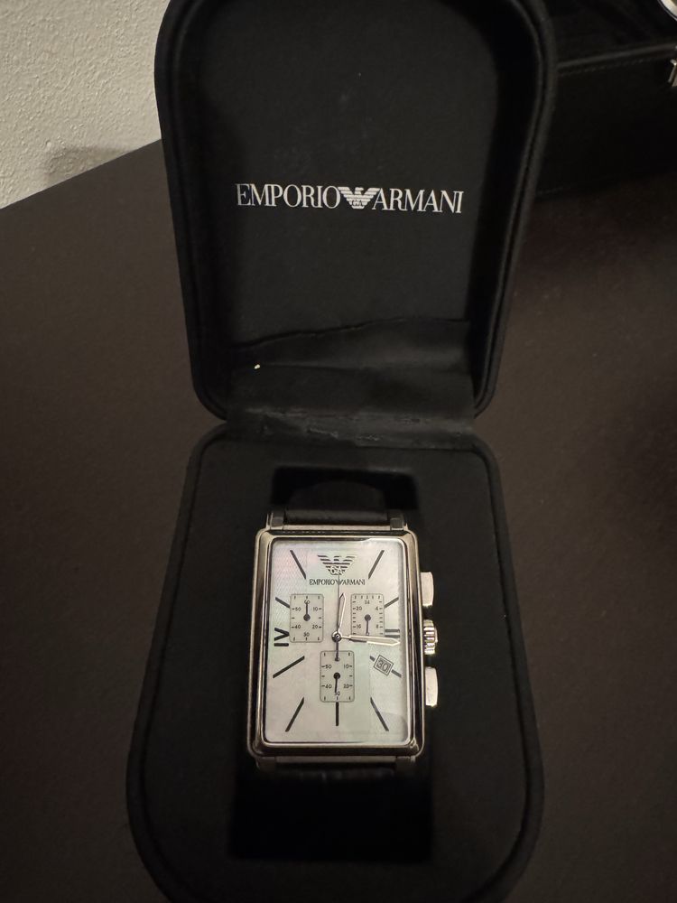 Relogio classico Emporio Armani - como novo