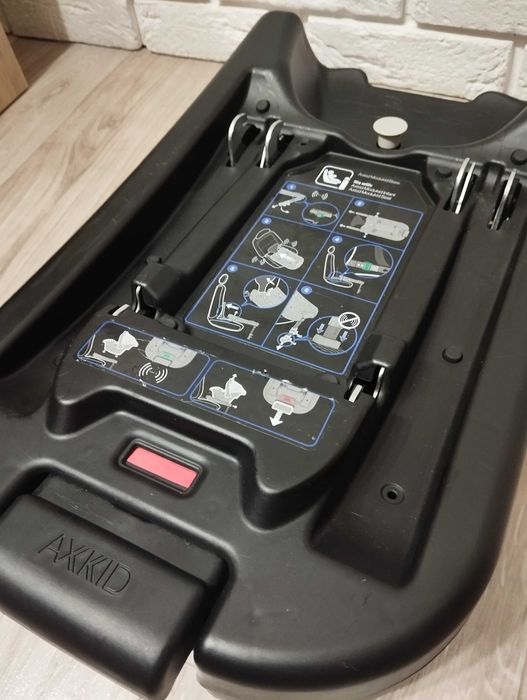 Fotelik AXKID Modukid z bazą ISOFIX (0-18 kg)
