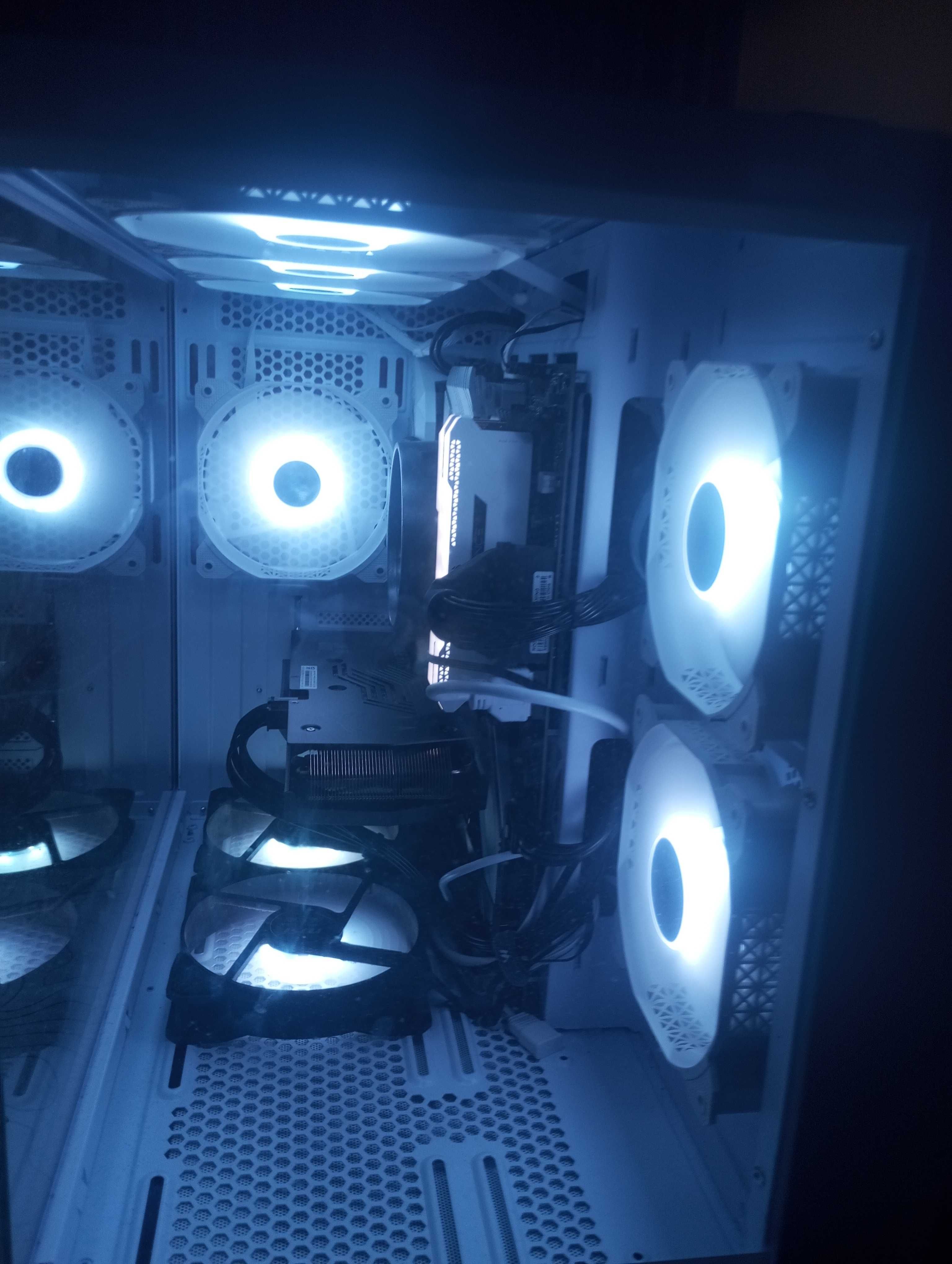 white gaming pc very good condition