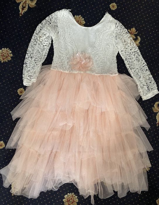 Плаття на свята як нові