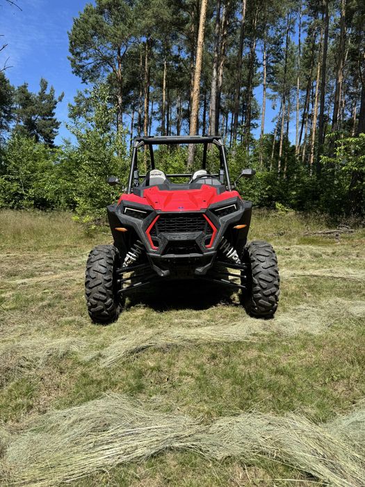 Polaris RZR 1000 XP Turbo  Can am  Maverick