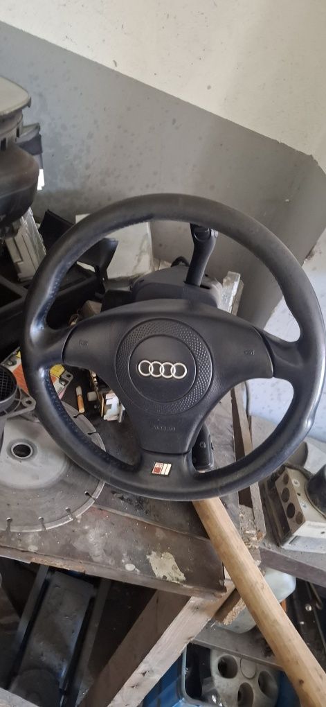 Kierownice Audi A4 B5 lift Audi a6c5 2szt