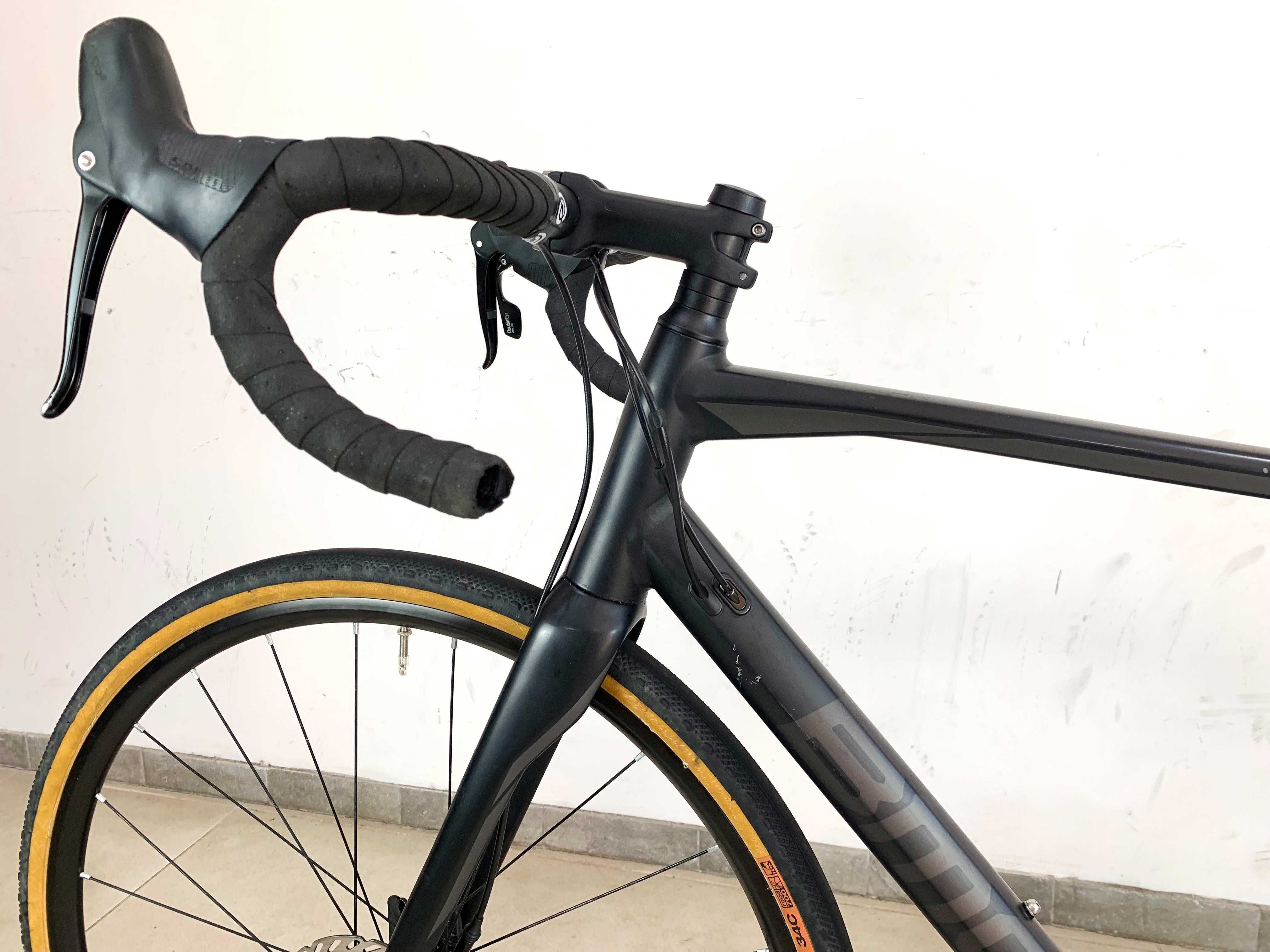 гравійник BMC Roadmachine X гравийник