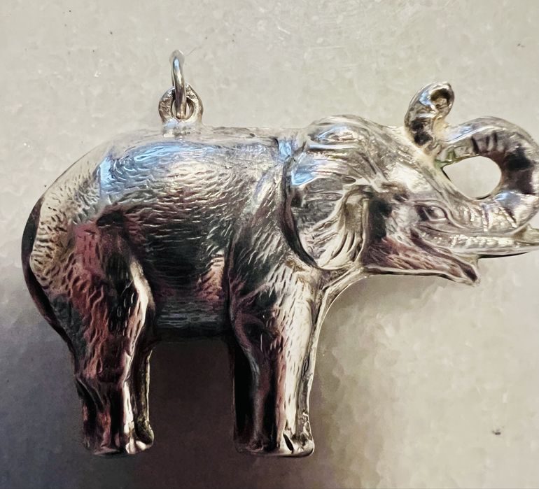 Pêndulo em prata para fio - elefante