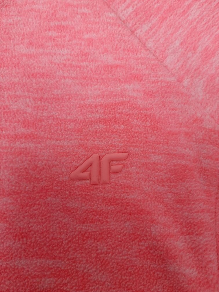 Bluza sportowa marki 4F rozmiar S.
