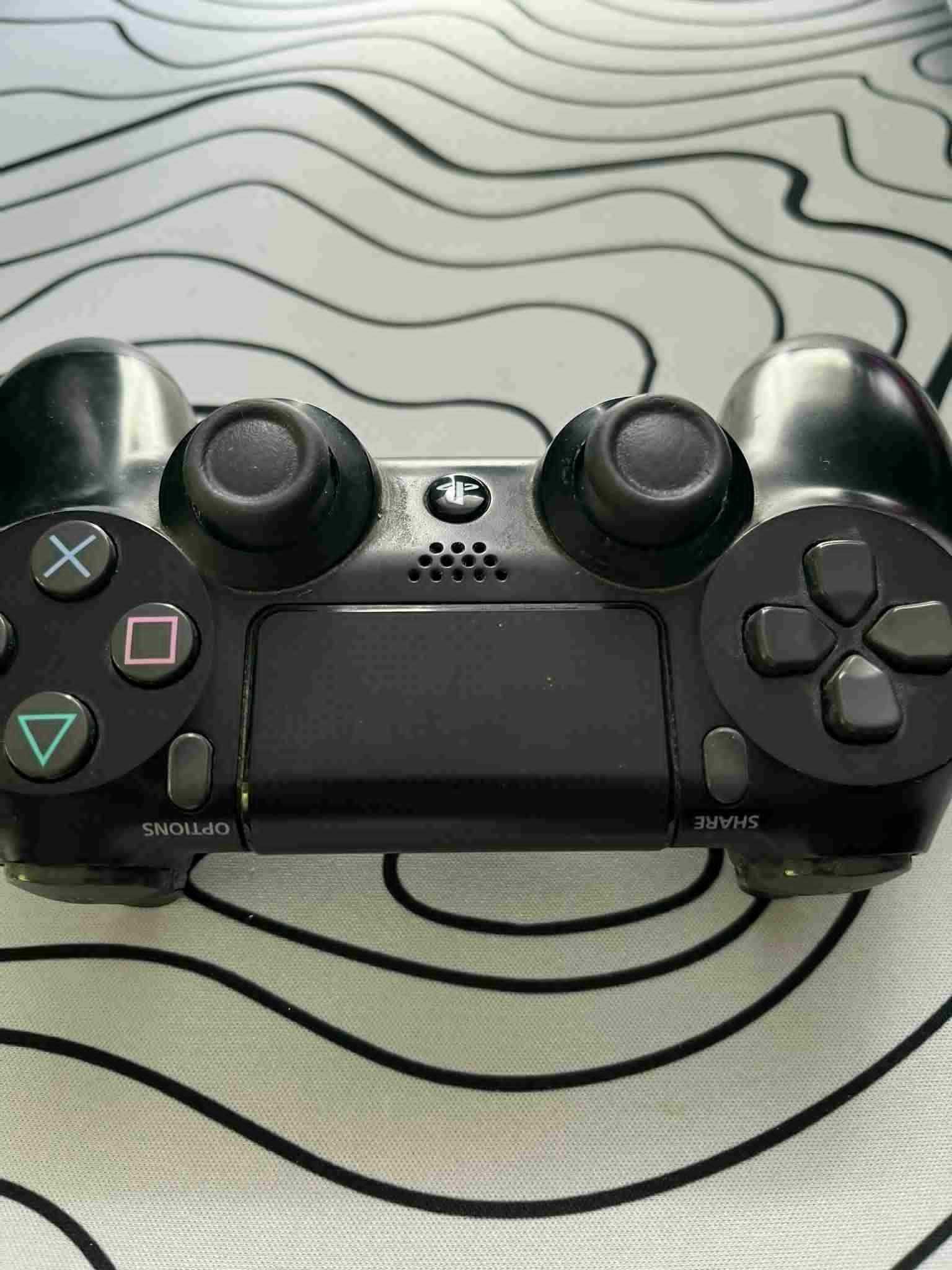 Pad Sony DualShock 4 do PS4 / PS5 – Oryginalny, w dobrym stanie