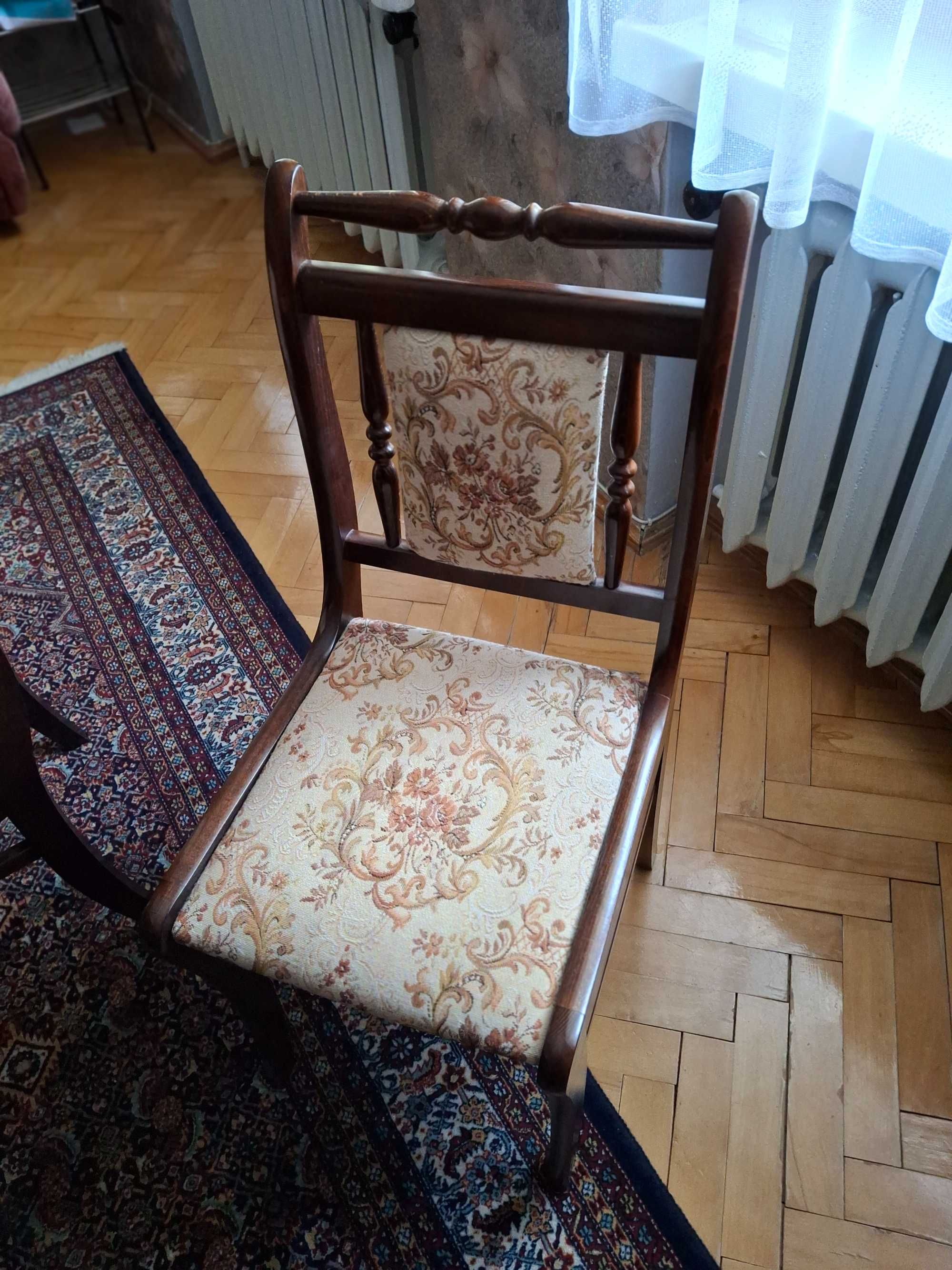 Stół  do jadalni + 6 krzeseł