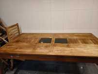 Mesa de madeira exterior
